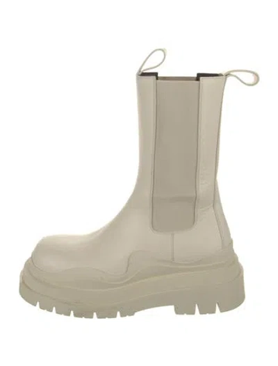 Pre-owned Bottega Veneta Leather Chelsea Boots In White