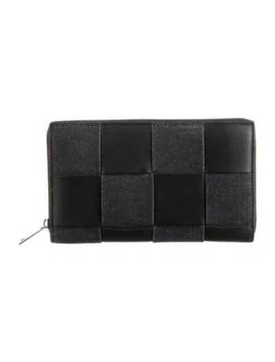 Pre-owned Bottega Veneta Leather Colorblock Pattern Continental Wallet In Black