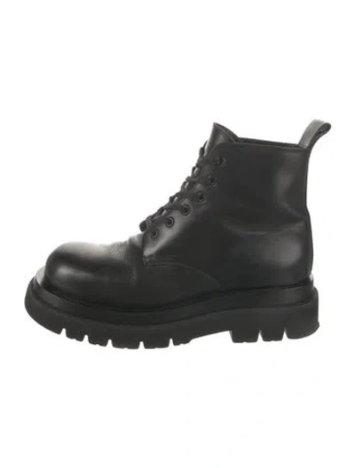 Pre-owned Bottega Veneta Leather Combat Boots In Black