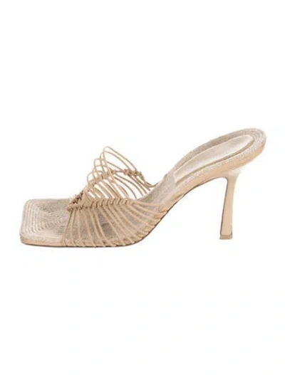 Pre-owned Bottega Veneta Leather Espadrilles In Neutral