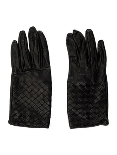 Pre-owned Bottega Veneta Leather Gloves In Black