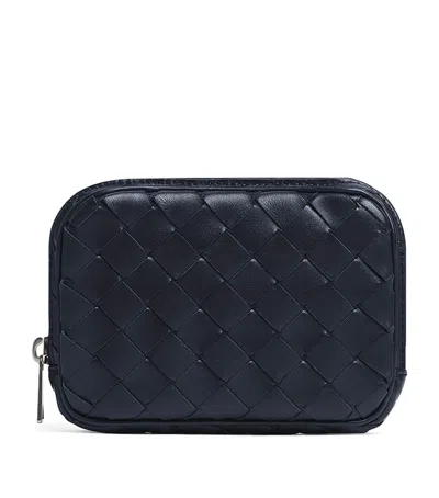Bottega Veneta Leather Intrecciato Pouch In Grey