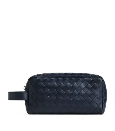 Bottega Veneta Leather Intrecciato Travel Bag In Blue