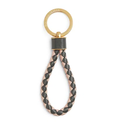 Bottega Veneta Leather Intreccio Keyring In Black