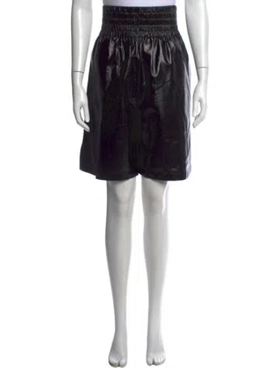 Pre-owned Bottega Veneta Leather Knee-length Shorts In Black