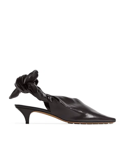 Bottega Veneta Leather Knot Slingback Heels In Black