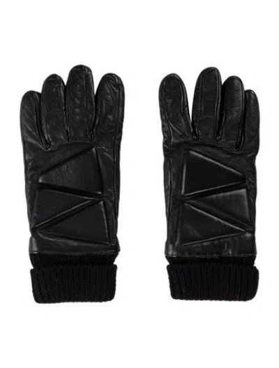 Pre-owned Bottega Veneta Leather Monochromatic Winter Gloves In Black