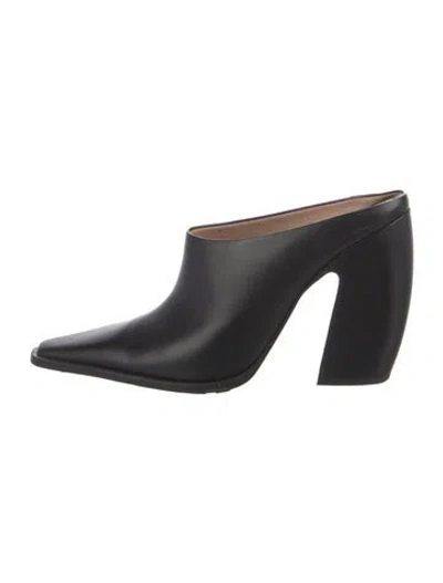 Pre-owned Bottega Veneta Leather Mules In Black