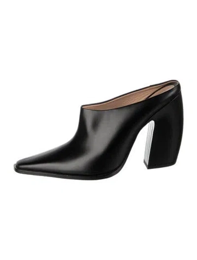 Pre-owned Bottega Veneta Leather Mules In Black