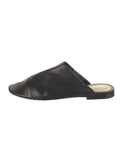 Pre-owned Bottega Veneta Leather Mules In Black