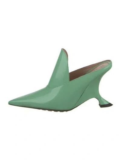 Pre-owned Bottega Veneta Leather Mules In Green