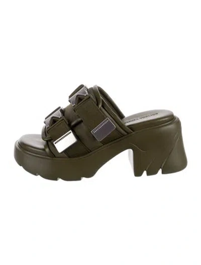 Pre-owned Bottega Veneta Leather Mules In Green
