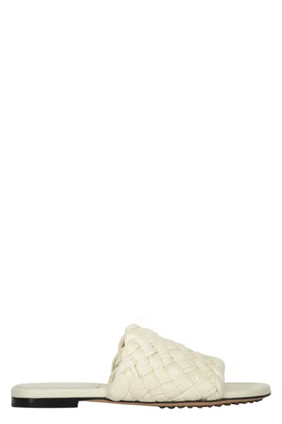 Bottega Veneta Leather Mules In Neutral