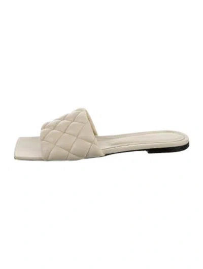 Pre-owned Bottega Veneta Leather Mules In Neutral