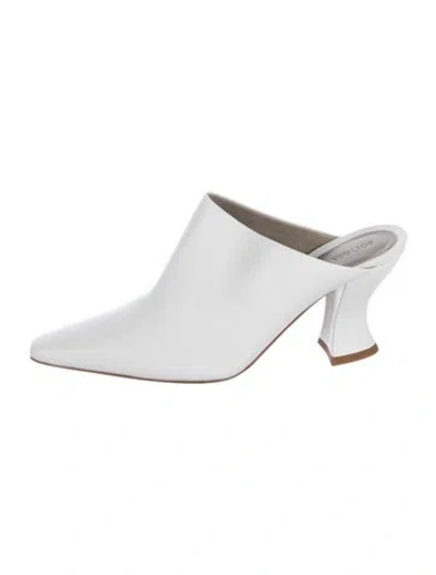 Pre-owned Bottega Veneta Leather Mules In White
