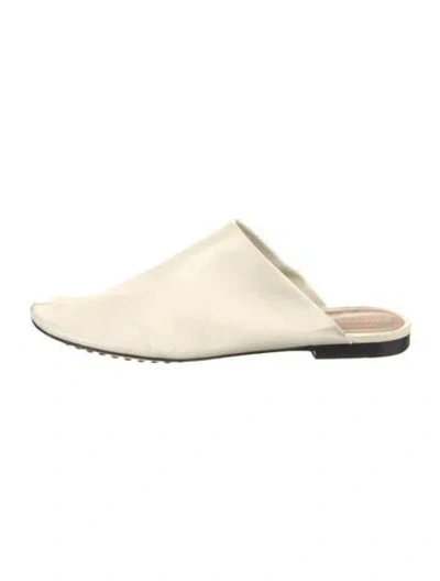 Pre-owned Bottega Veneta Leather Mules In White