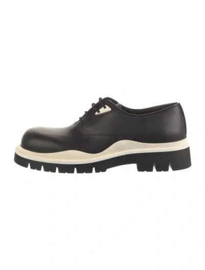 Pre-owned Bottega Veneta Leather Oxfords In Black