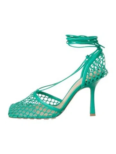 Pre-owned Bottega Veneta Leather Pumps W/ Tags In Green