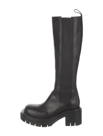 Pre-owned Bottega Veneta Leather Rain Boots In Black