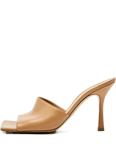 Pre-owned Bottega Veneta Leather Sandals In Neutral