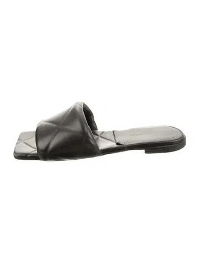Pre-owned Bottega Veneta Leather Slides In Black