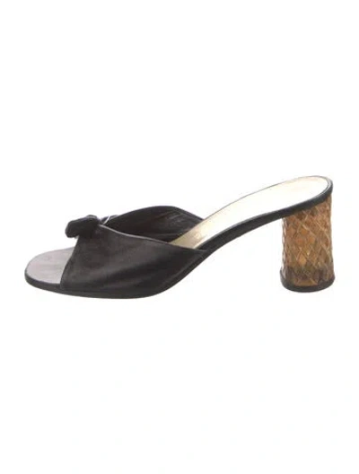 Pre-owned Bottega Veneta Leather Slides In Black