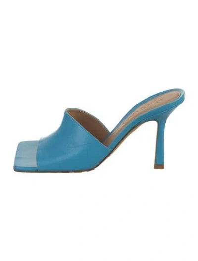 Pre-owned Bottega Veneta Leather Slides In Blue
