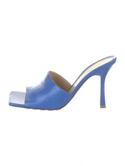 Pre-owned Bottega Veneta Leather Slides In Blue