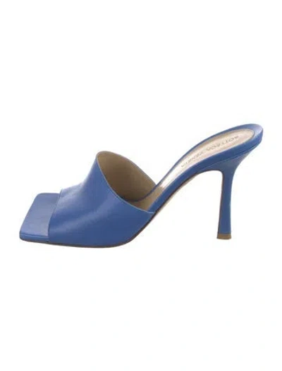 Pre-owned Bottega Veneta Leather Slides In Blue