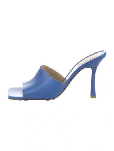 Pre-owned Bottega Veneta Leather Slides In Blue