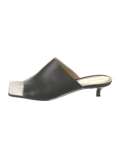 Pre-owned Bottega Veneta Leather Slides In Green