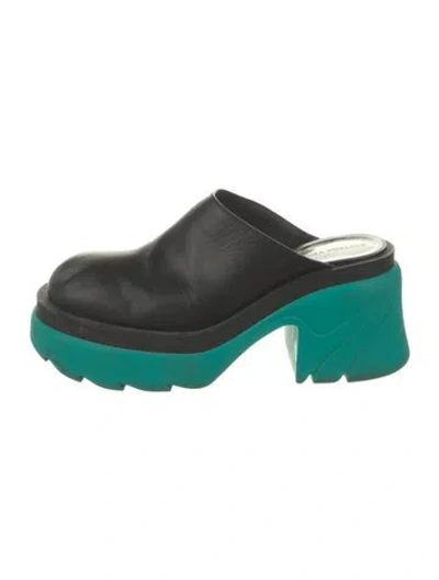 Pre-owned Bottega Veneta Leather Slides In Green