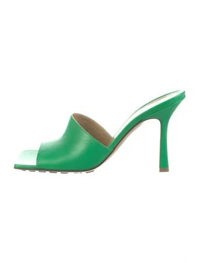 Pre-owned Bottega Veneta Leather Slides In Green