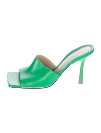 Pre-owned Bottega Veneta Leather Slides In Green
