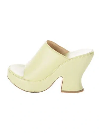 Pre-owned Bottega Veneta Leather Slides In Green/yellow