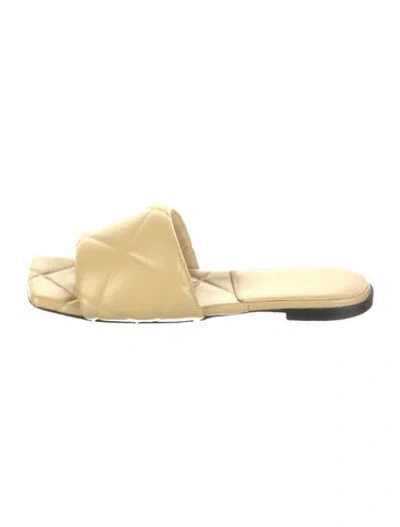 Pre-owned Bottega Veneta Leather Slides In Neutral