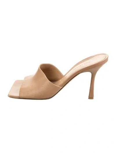 Pre-owned Bottega Veneta Leather Slides In Neutrals