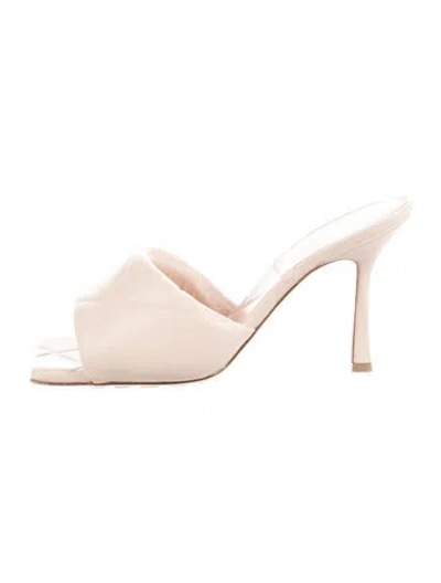Pre-owned Bottega Veneta Leather Slides In Neutrals