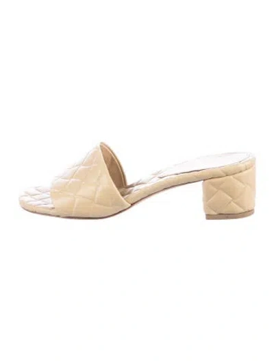 Pre-owned Bottega Veneta Leather Slides In Neutrals