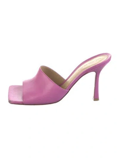 Pre-owned Bottega Veneta Leather Slides In Pink