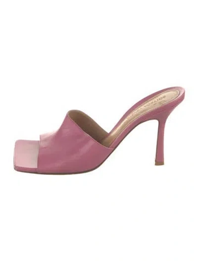 Pre-owned Bottega Veneta Leather Slides In Pink