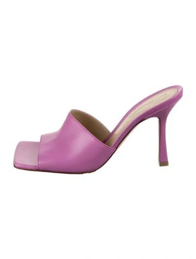 Pre-owned Bottega Veneta Leather Slides In Pink