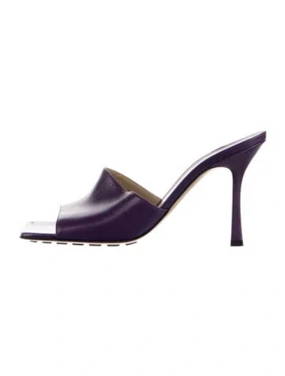 Pre-owned Bottega Veneta Leather Slides In Purple