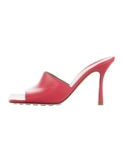 Pre-owned Bottega Veneta Leather Slides In Red