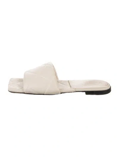 Pre-owned Bottega Veneta Leather Slides In White