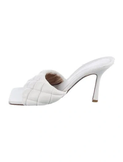 Pre-owned Bottega Veneta Leather Slides In White
