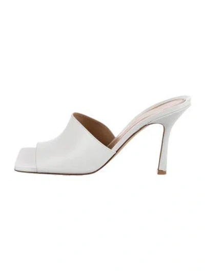 Pre-owned Bottega Veneta Leather Slides In White