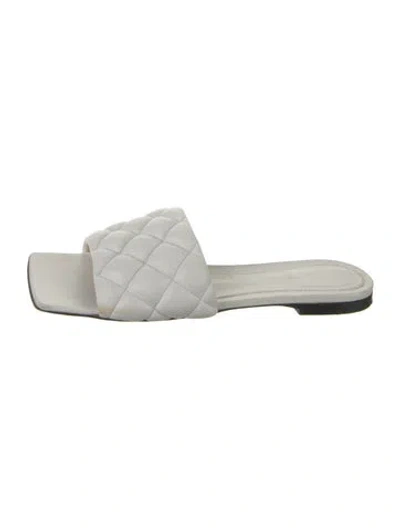 Pre-owned Bottega Veneta Leather Slides In White
