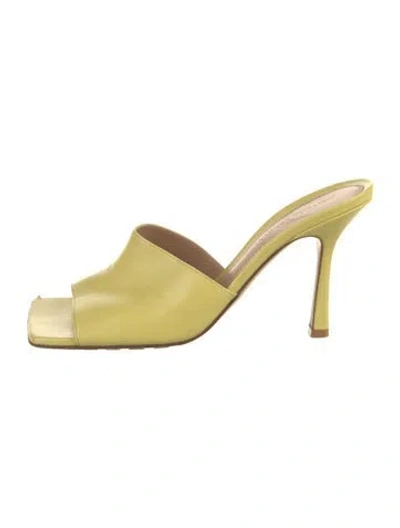 Pre-owned Bottega Veneta Leather Slides In Yellow