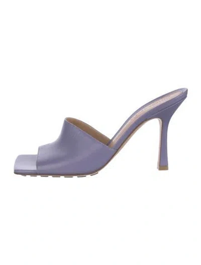 Pre-owned Bottega Veneta Leather Slides In Yellow